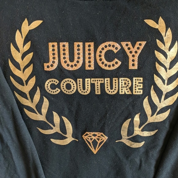 Clothes - Picture 2 of 3